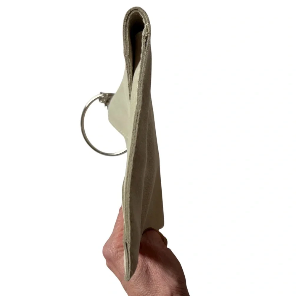 Passeggiando Ravello Italian Leather Envelope Wristlet Clutch | Taupe Gray
